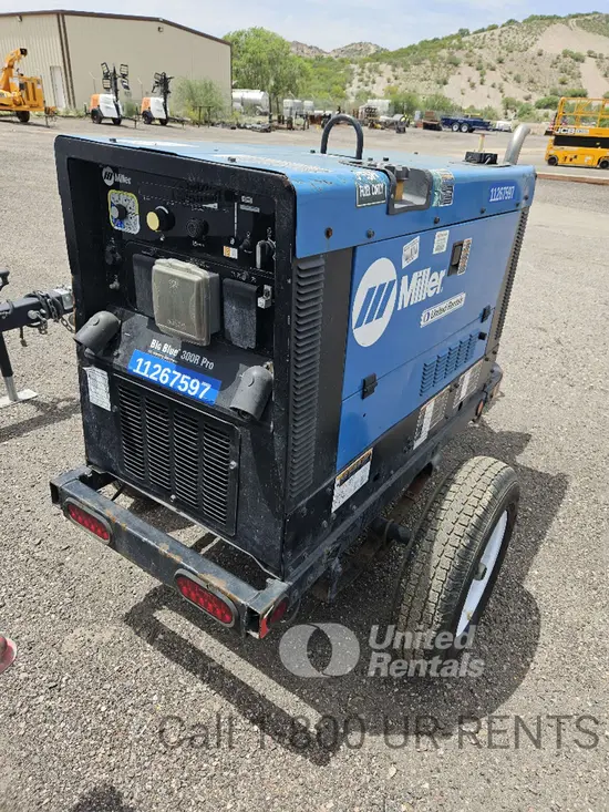 2021 Miller Welders Big Blue 300R Welder