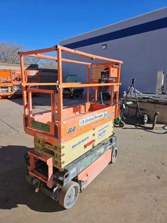 2019 JLG 1932R Scissor Lift