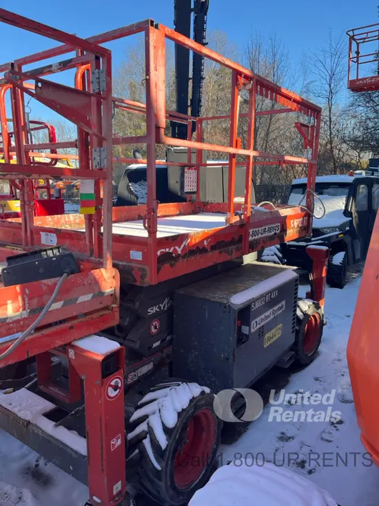 2017 Skyjack SJ6832RT Rough Terrain Scissor Lift