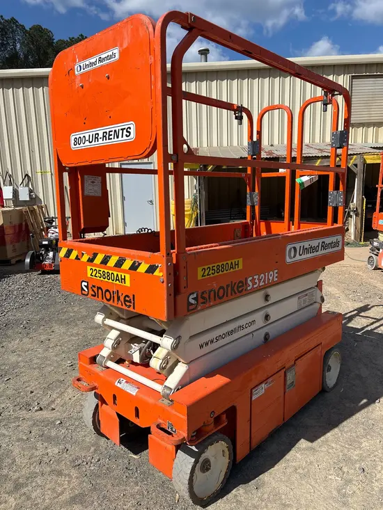 2019 Snorkel S3219E Scissor Lift