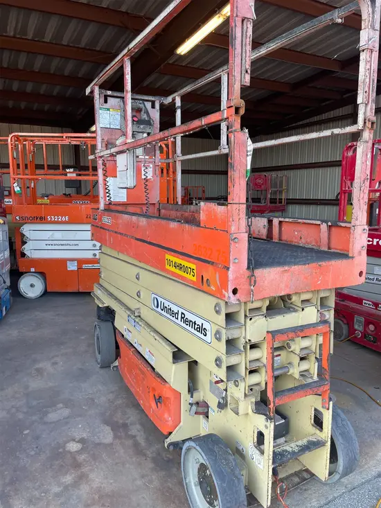 2017 JLG 2632ES Scissor Lift