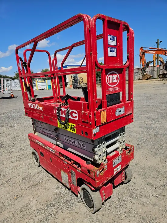2017 MEC 1930SE Scissor Lift