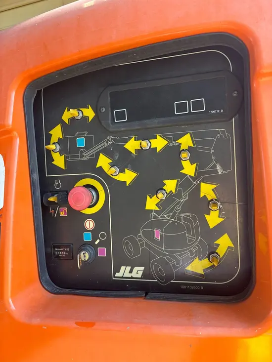 2017 JLG 600AJ Articulating Boom Lift