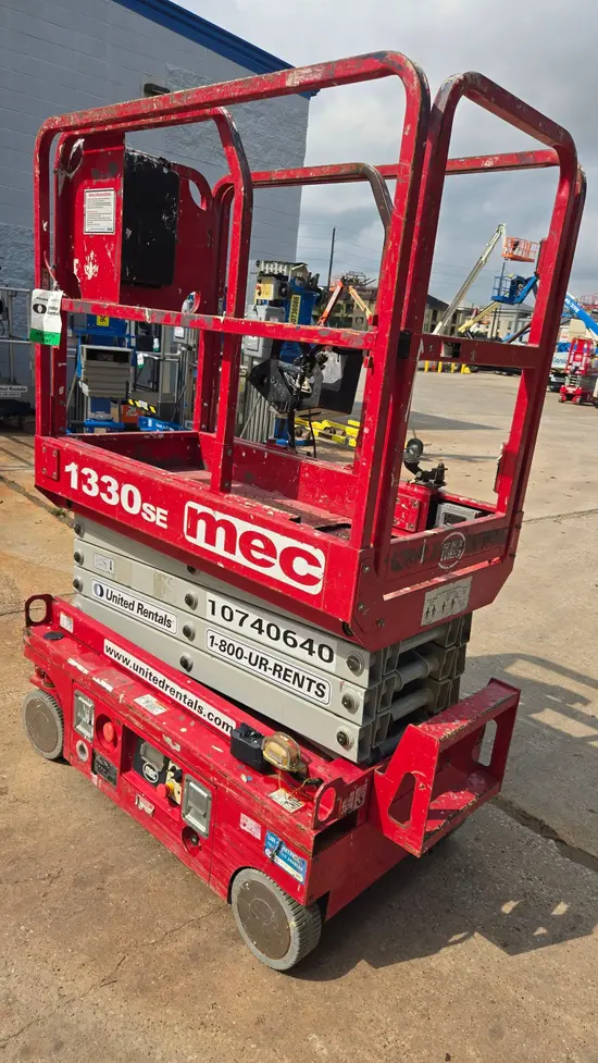 2018 MEC 1330SE Scissor Lift
