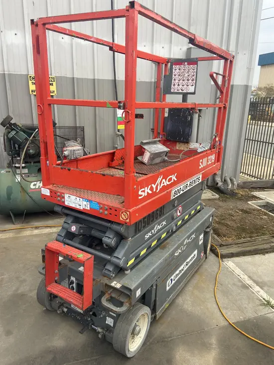 2016 Skyjack SJIII3219 Scissor Lift