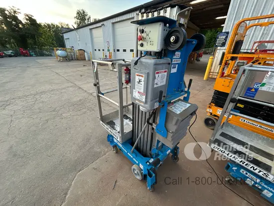 2018 Genie AWP-30SDC Pusharound Lift