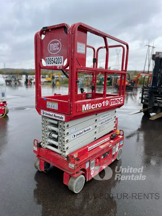 2019 MEC MICRO 19 Scissor Lift