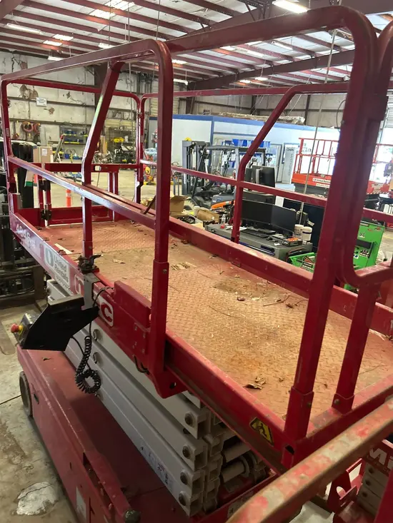 2018 MEC 4046SE Scissor Lift