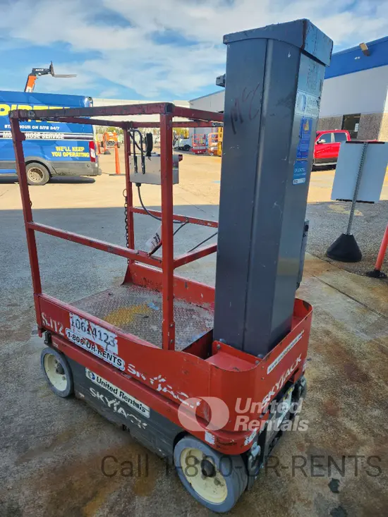 2017 Skyjack SJ12 Self-Propelled One-Person Lift