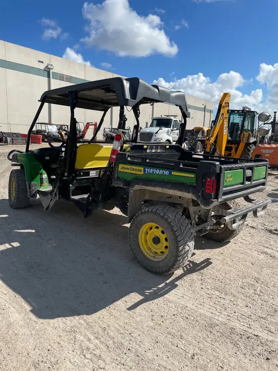 2022 John Deere XUV855M S4 Utility Vehicle