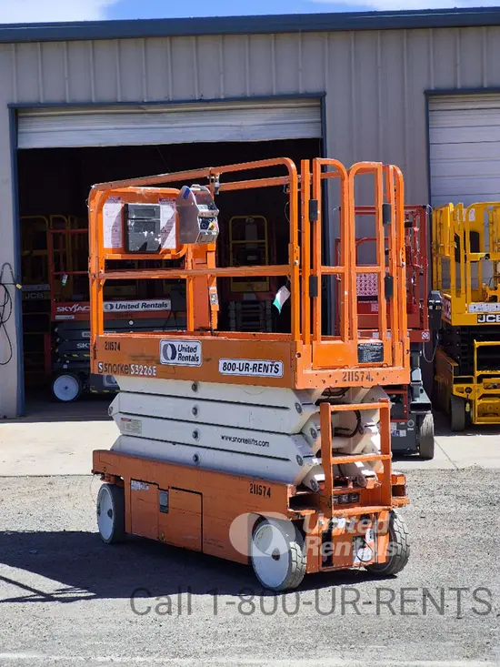 2018 Snorkel S3226E Scissor Lift