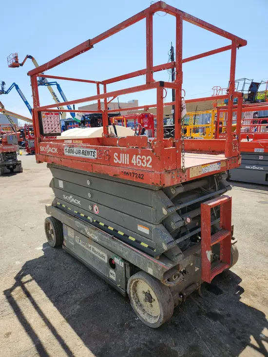 2017 Skyjack SJIII4632 Scissor Lift