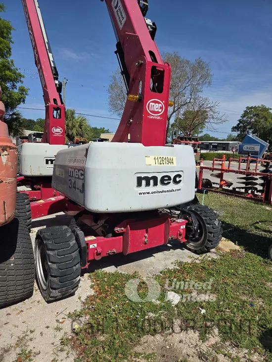2021 MEC 34J-D Boom Lift