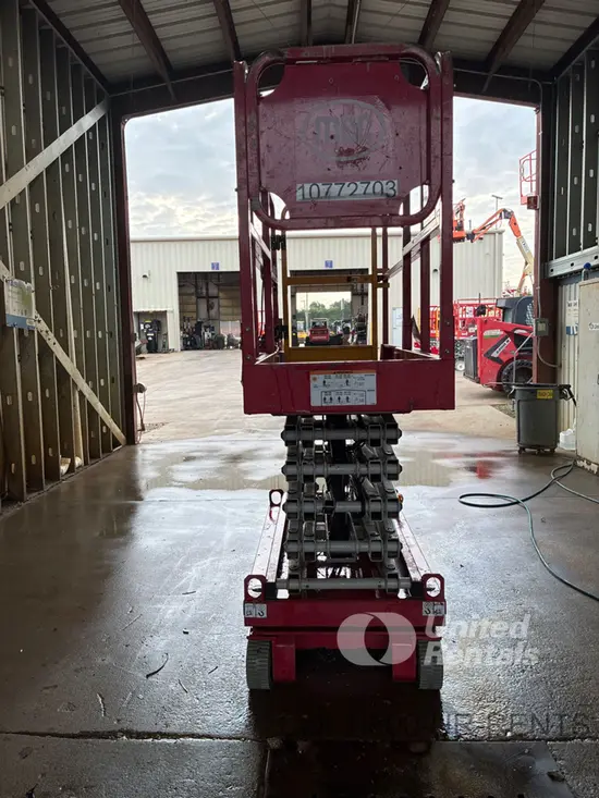 2018 MEC MICRO 19 Scissor Lift