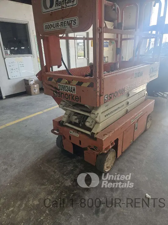 2018 Snorkel S3219E Scissor Lift