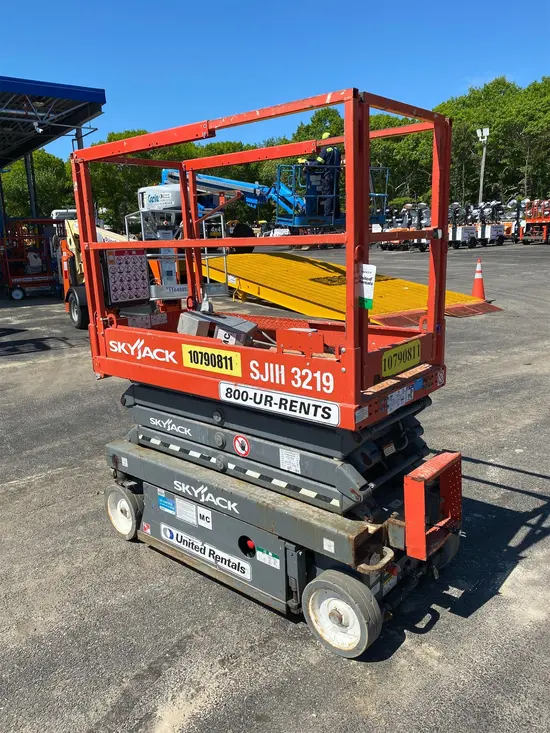 2018 Skyjack SJIII3219 Scissor Lift