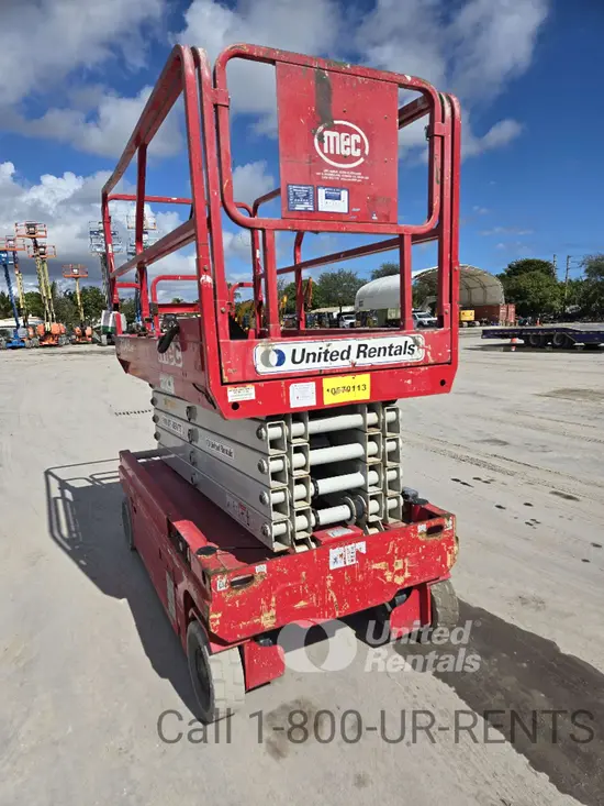 2017 MEC 3346SE Scissor Lift