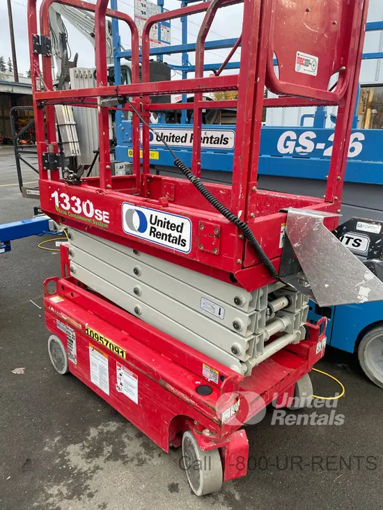 2019 MEC 1330SE Scissor Lift