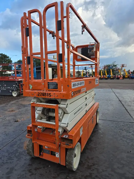 2019 Snorkel S3226E Scissor Lift