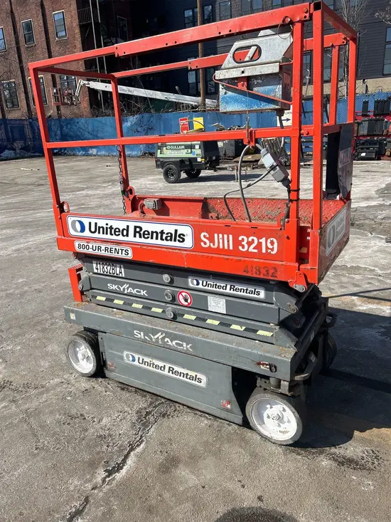 2017 Skyjack SJIII3219 Scissor Lift
