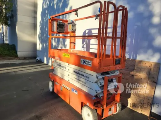 2019 Snorkel S3226E Scissor Lift