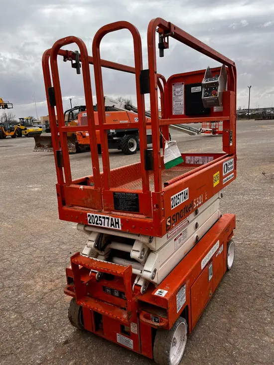 2018 Snorkel S3219E Scissor Lift