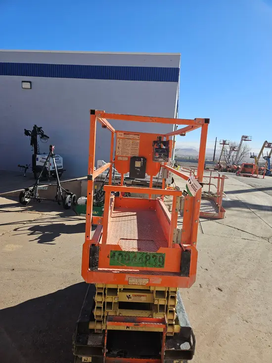 2019 JLG 1932R Scissor Lift