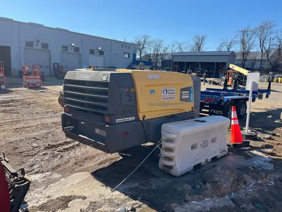 2018 Atlas Copco XAS440JD T4F Air Compressor