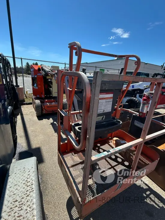 2016 JLG E300AJP Articulating Boom Lift