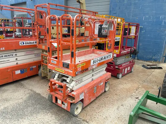 2019 Snorkel S3219E Scissor Lift