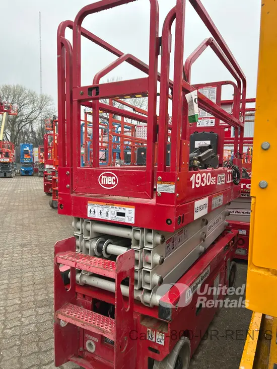 2018 MEC 1930SE Scissor Lift