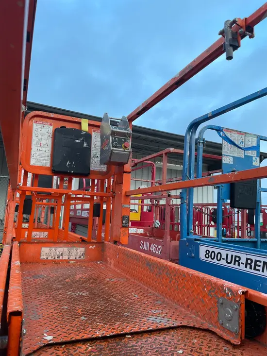 2019 Snorkel S3226E Scissor Lift