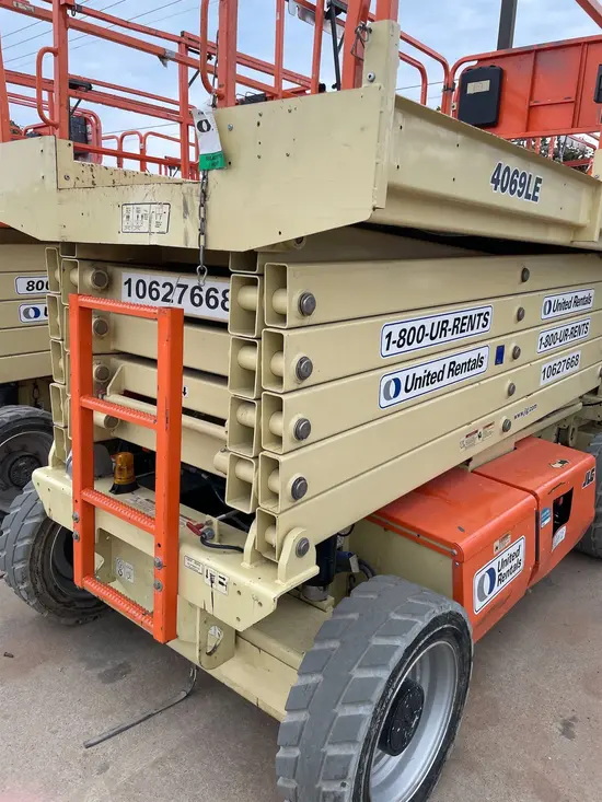 2017 JLG 4069LE Scissor Lift