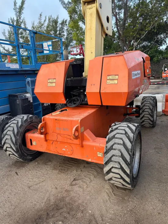 2017 JLG 860SJ Boom Lift