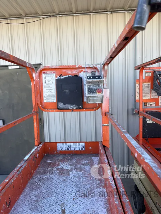 2018 Snorkel S3219E Scissor Lift