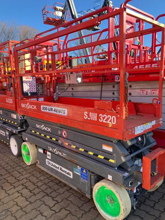2017 Skyjack SJIII3220 Scissor Lift