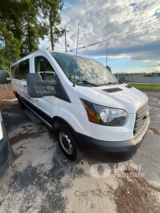 2019 Ford T350XLGRWD Vehicle