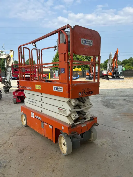 2019 Snorkel S3226E Scissor Lift