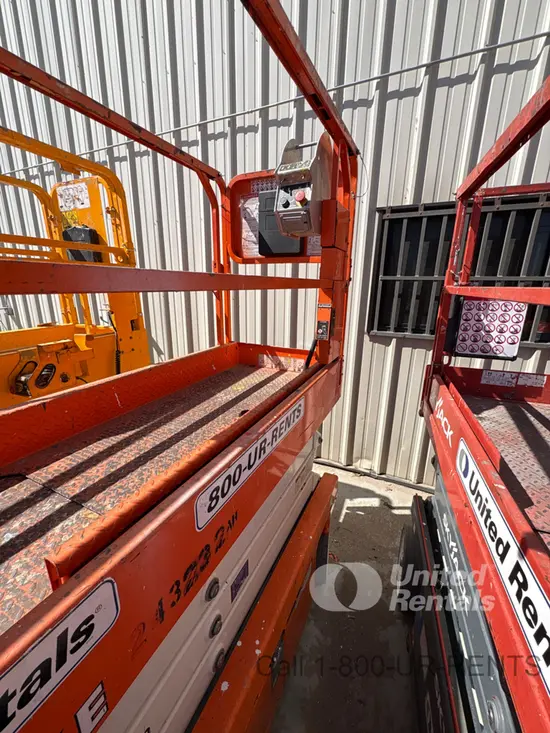 2020 Snorkel S3226E Scissor Lift