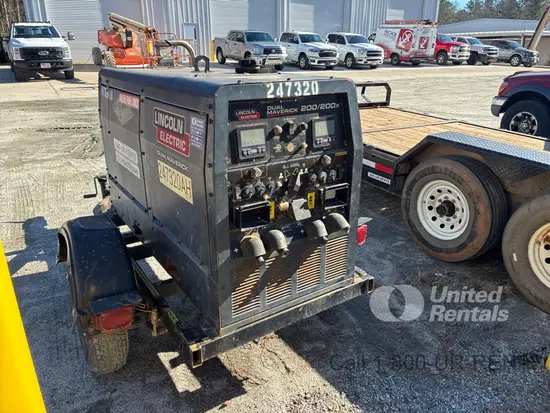 2020 Lincoln Electric DUAL MAVERICK Welder