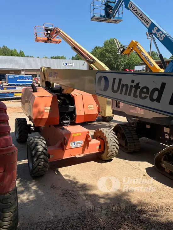 2018 JLG 800S Boom Lift