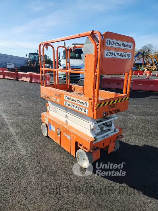 2019 Snorkel S3219E Scissor Lift