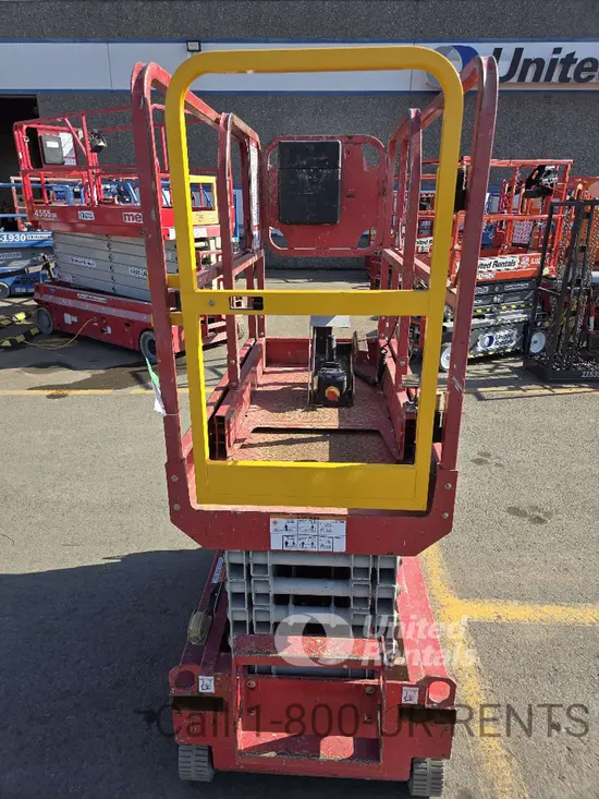2019 MEC MICRO 19 Scissor Lift