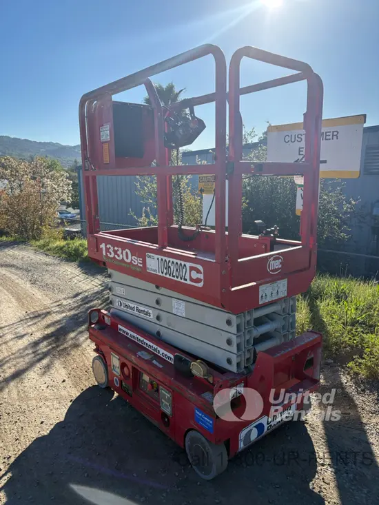 2019 MEC 1330SE Scissor Lift