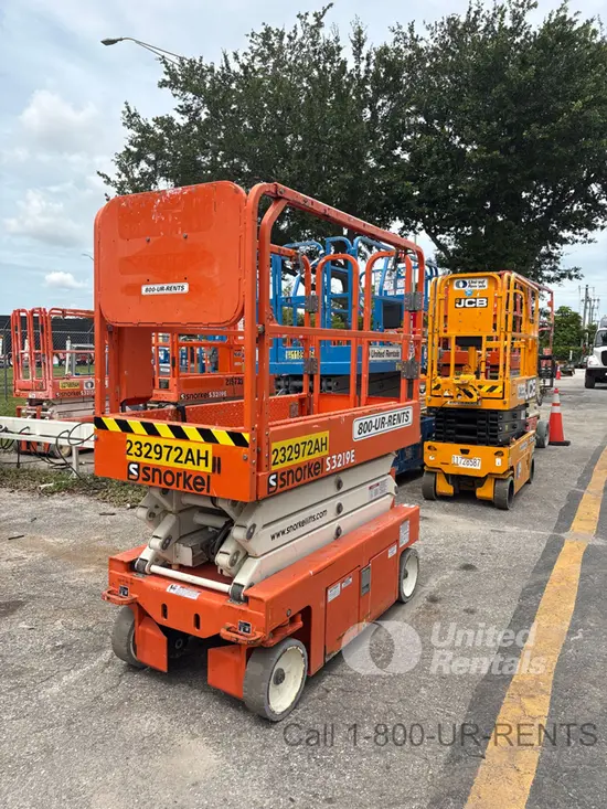 2019 Snorkel S3219E Scissor Lift