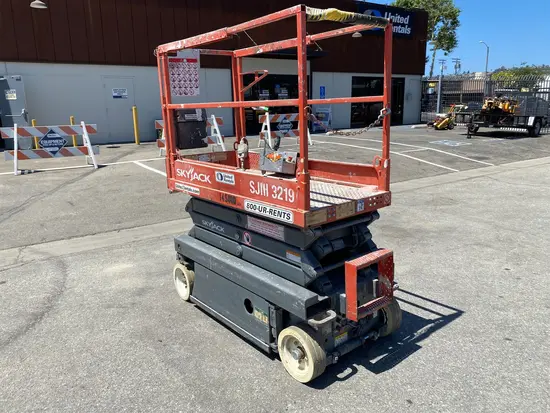 2014 Skyjack SJIII3219 Scissor Lift