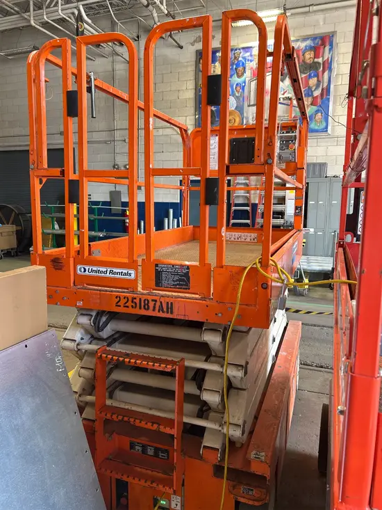 2019 Snorkel S4732E Scissor Lift