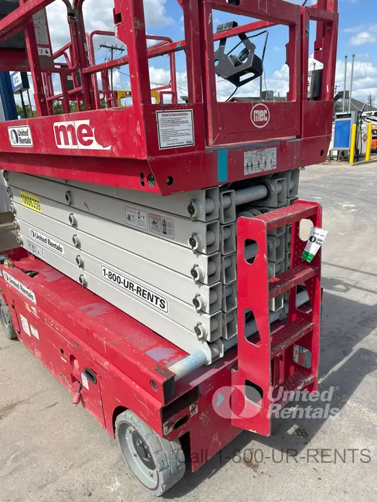 2017 MEC 4046SE Scissor Lift