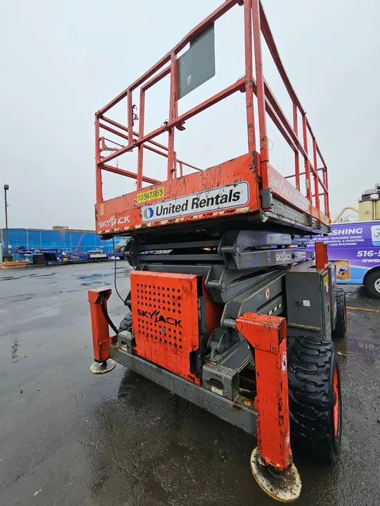 2016 Skyjack SJ8841RT Rough Terrain Scissor Lift