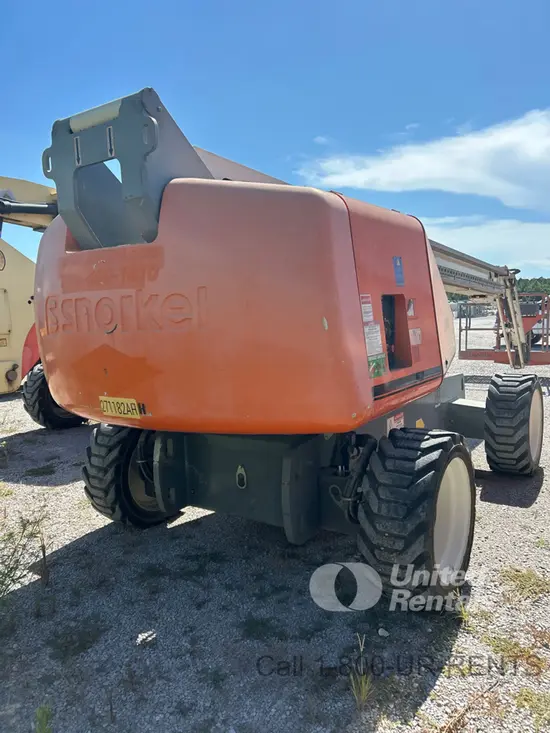 2021 Snorkel 660SJ Boom Lift